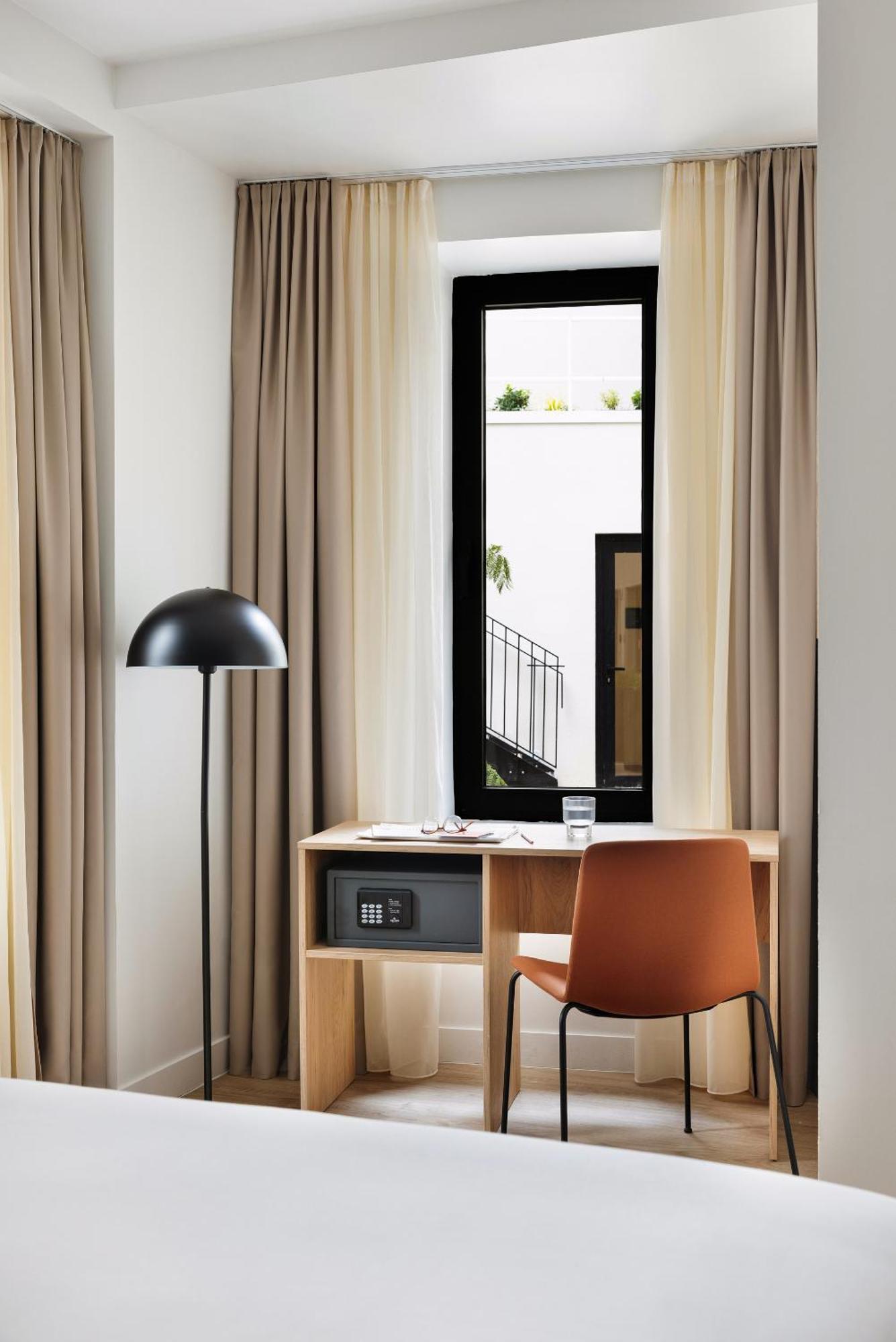 Sonder Yvette Hotel Vanves Eksteriør billede